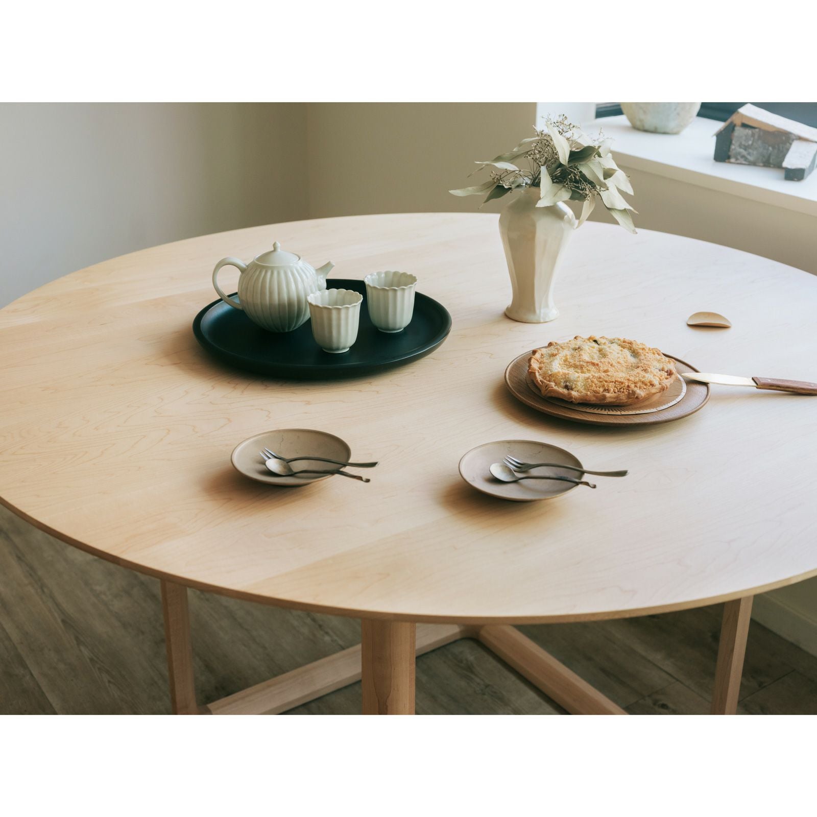 マルニコレクションEN Round Table 140 円形ダイニングテーブル MARUNI COLLECTION Tako Round Table 140 / マルニコレクション タコ