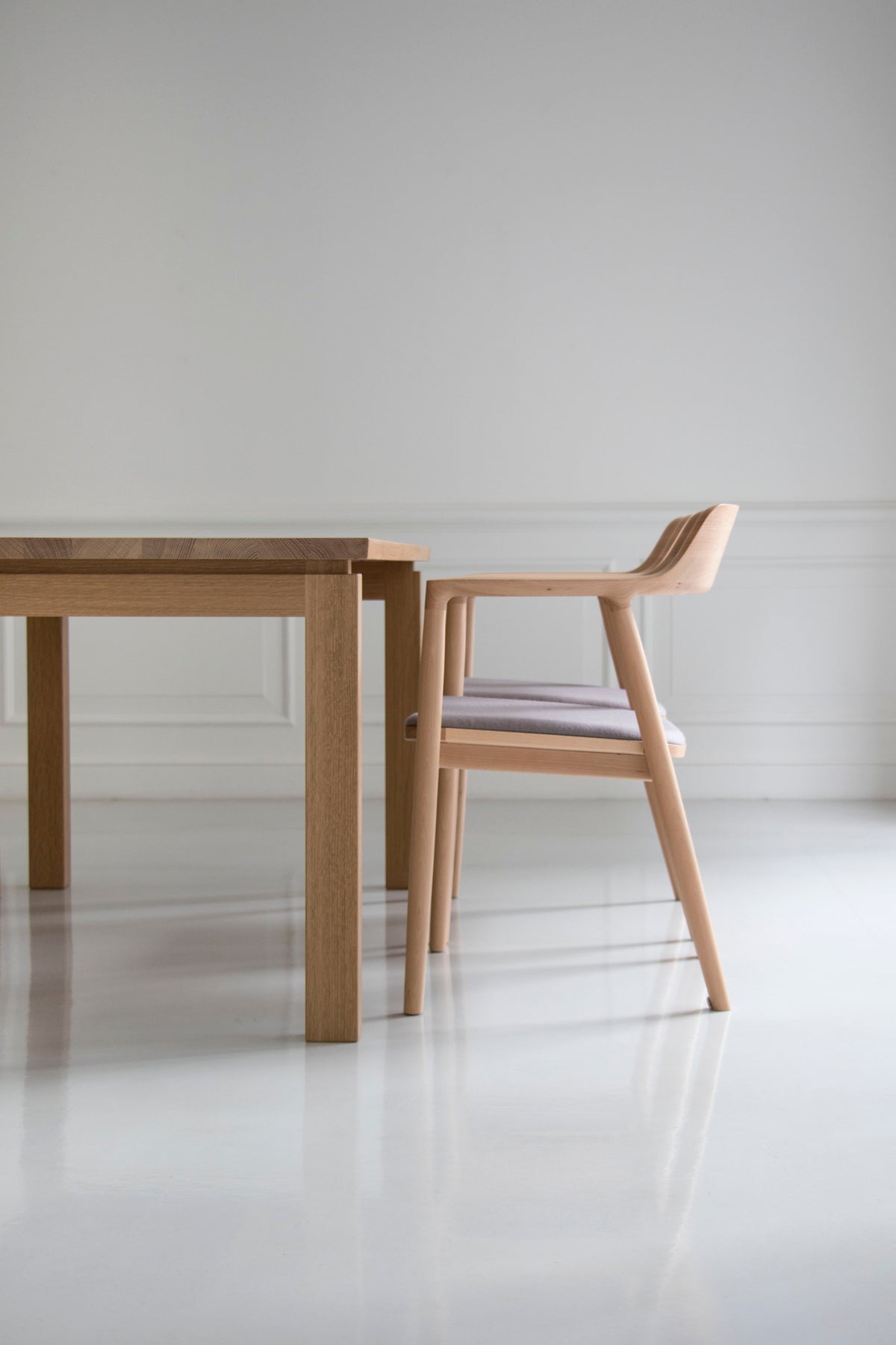 W1500mm（ムク天板）×HIROSHIMAアームチェア