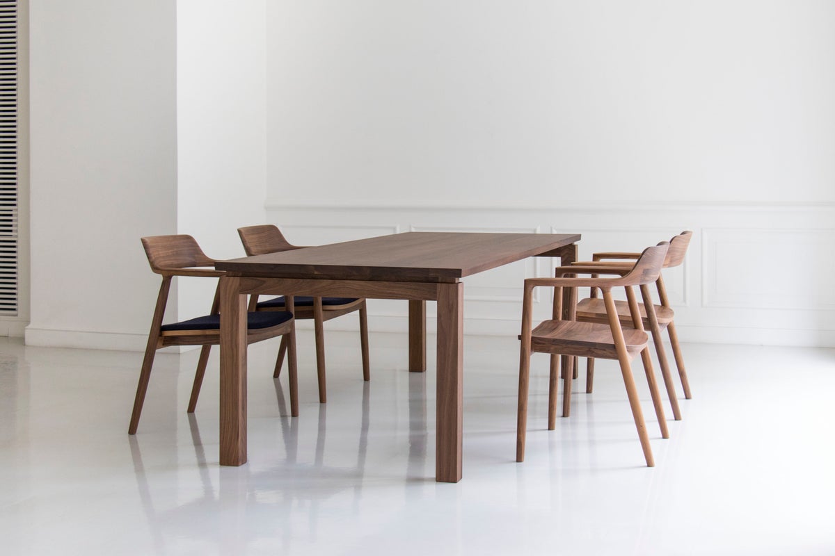 W2000mm（ウォルナット・ムク天板）×HIROSHIMAアームチェア